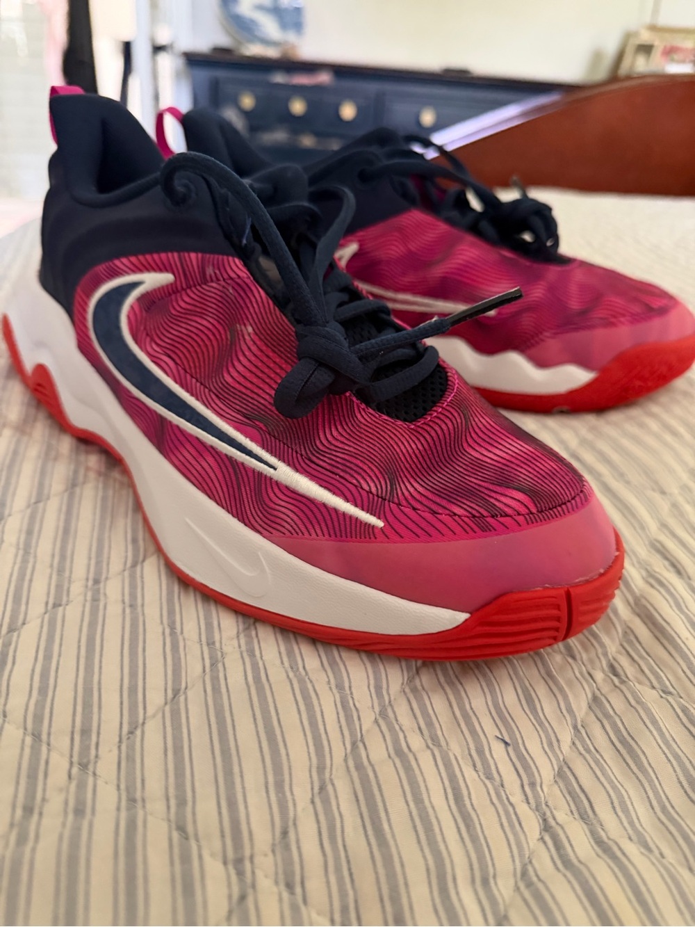 Nike 7y or women's 8.5 Giannis Immortality 4 Brand new